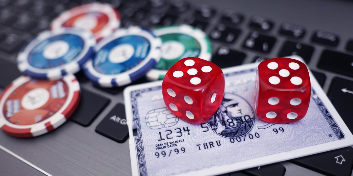 La convergence des jeux de hasard et des médias sociaux en 2026 : comment les plateformes de casino en ligne intègrent l